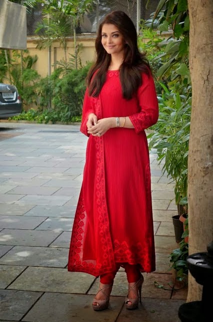 Coogled Actress Aishwarya Rai Bachan Hd Wallpapers