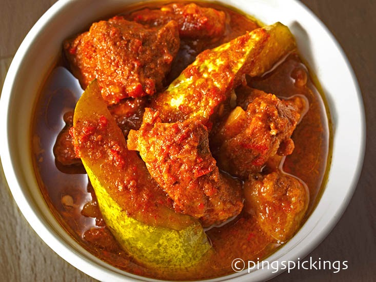 ping's pickings Pork Ribs Curry