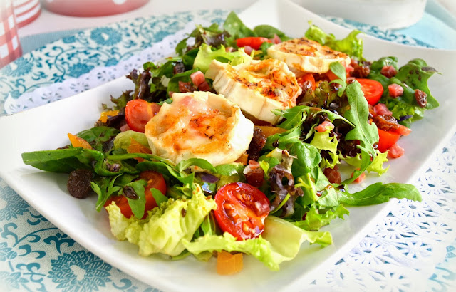 ensalada con queso de cabra crujiente