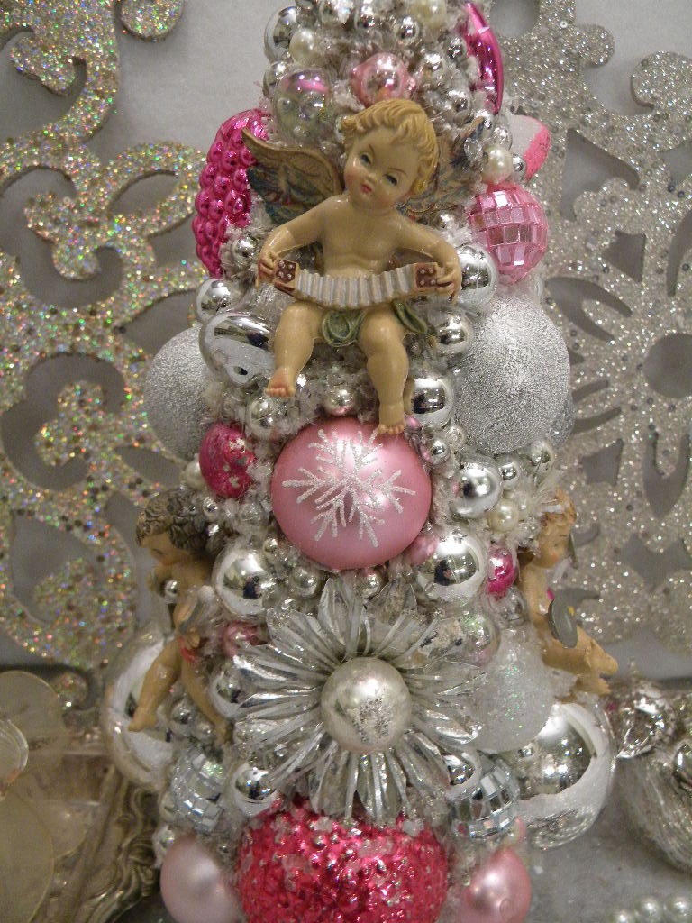 Ms Bingles Vintage Christmas Oh Bottle Brush Tree...Oh Bottle Brush Tree