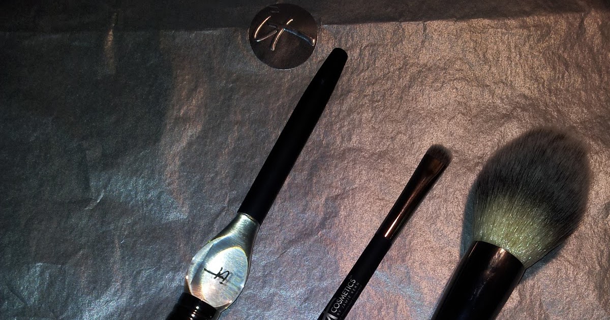 Makeup Matters Spotlight IT Cosmetics Brushes