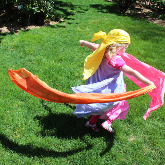 Rachael Rabbit Kid Friendly Dyeing Making your own Play Silks