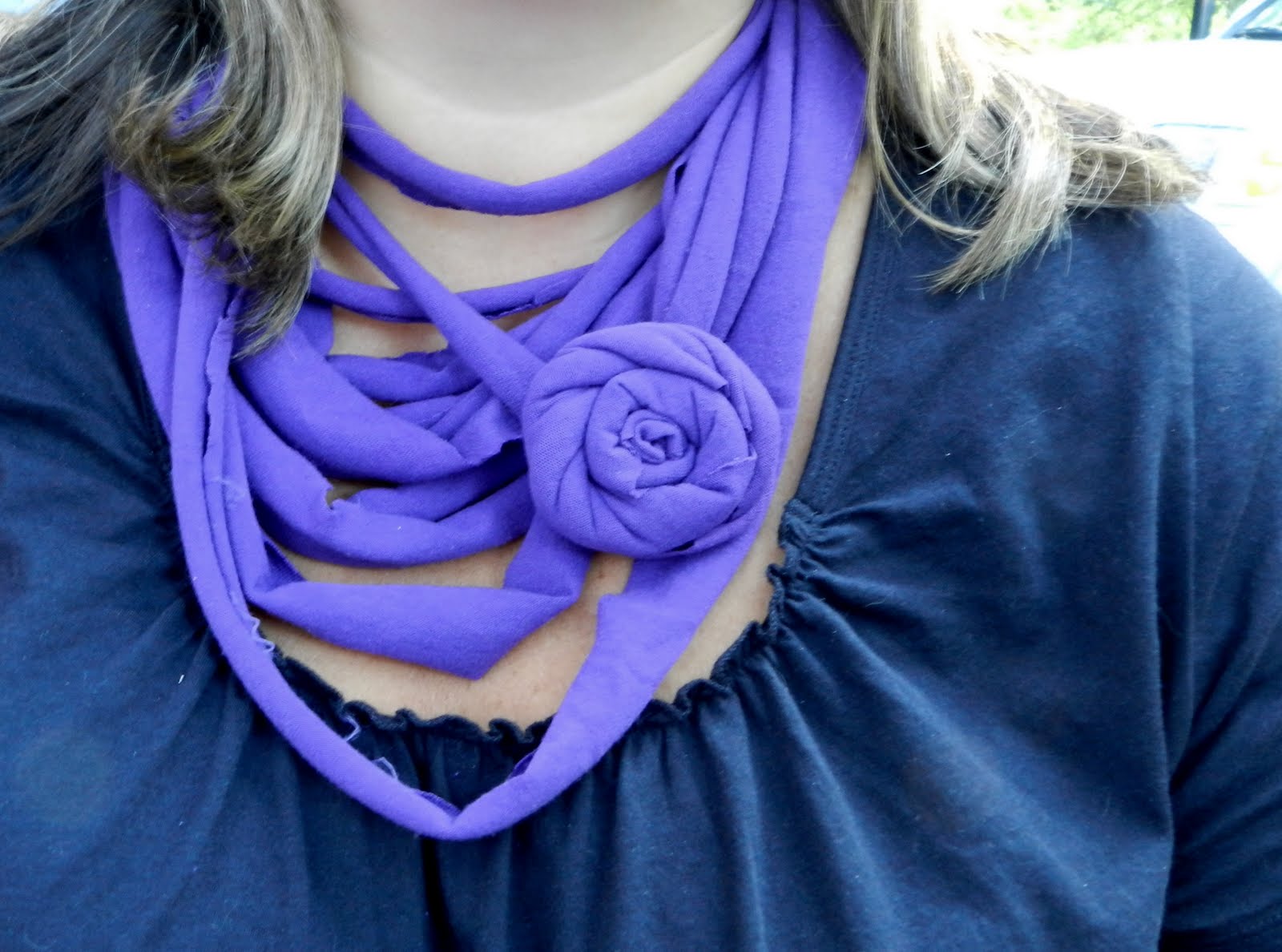 joy in the everyday TShirt Necklace Tutorial