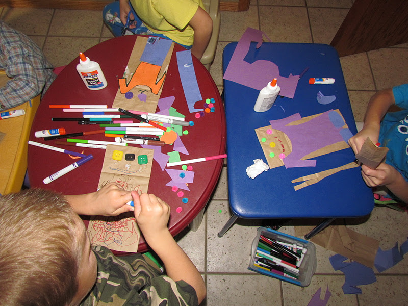 babies, toddlers, and preschoolers, oh my!: October 2011