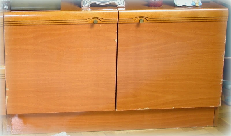 EL DESVÁN DE LOS TRASTUCOS: DE MUEBLE MODULAR A PIE DE CAMA