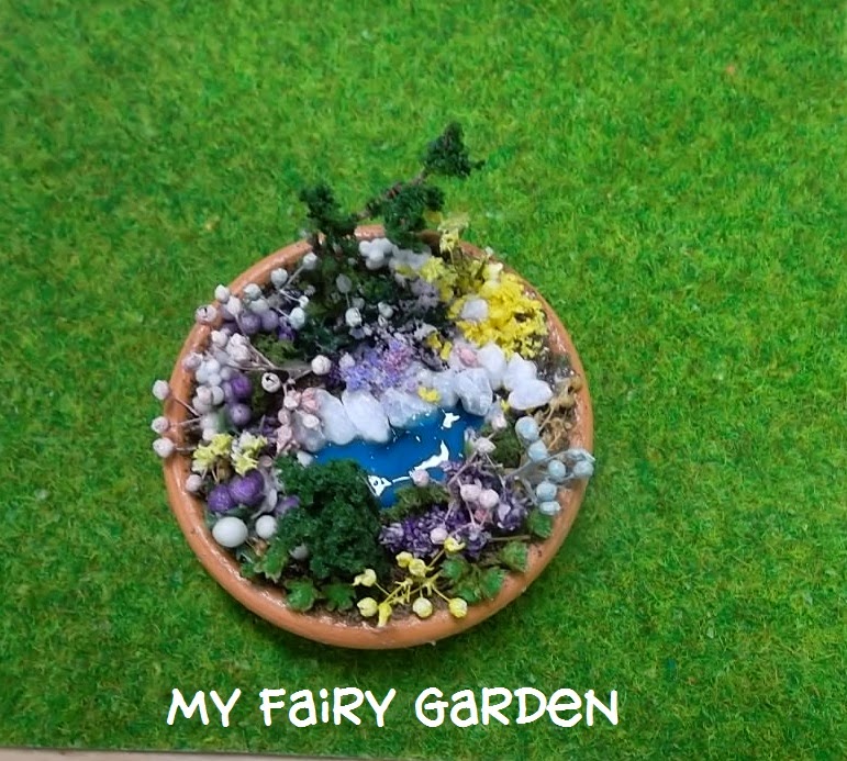 Chris P.'s Minis and More A fairy dish garden