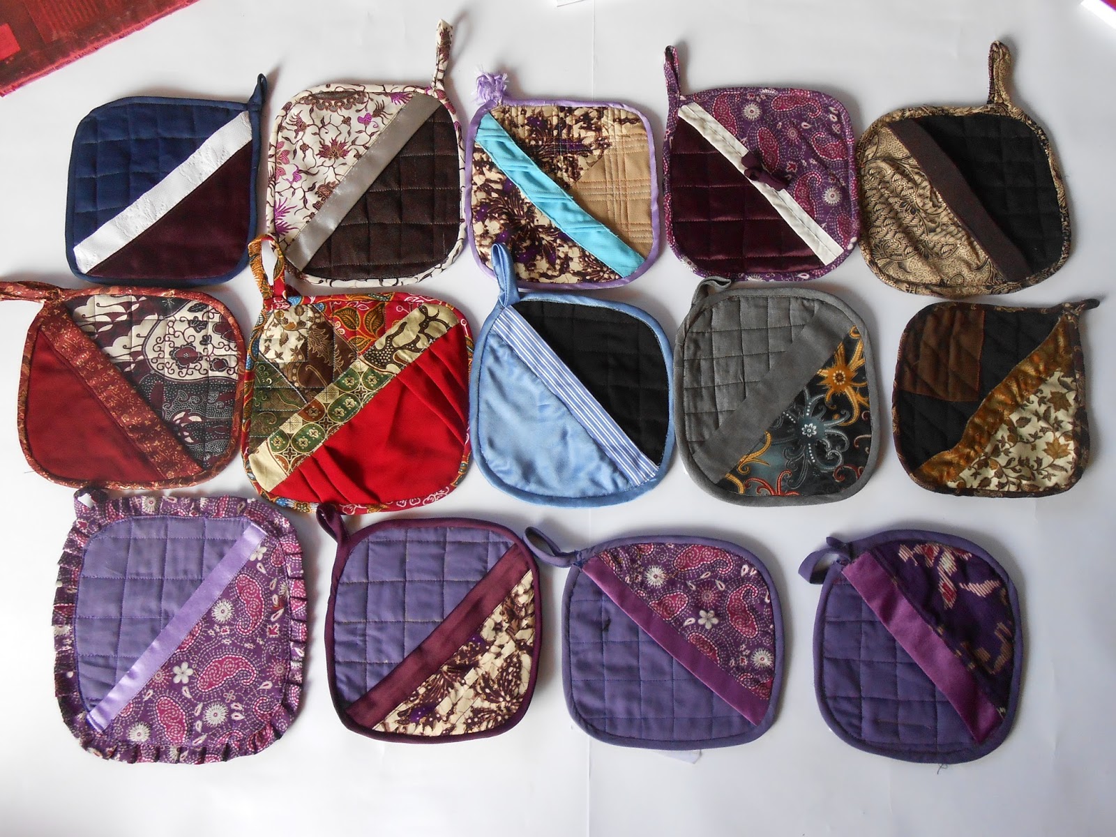 Pemanfaatan kain perca untuk membuat Lamping atau cempal