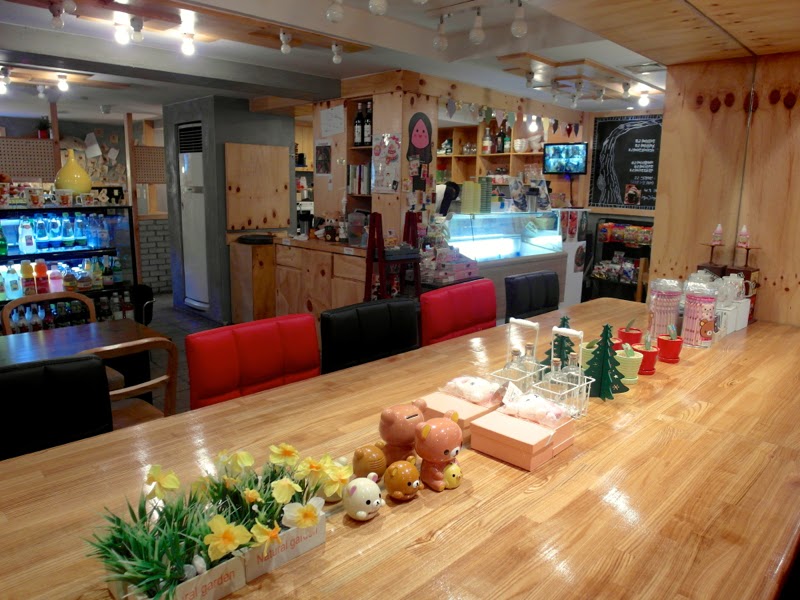 Ewha Summer Studies capiloomloom Rilakkuma Cafe Seoul South Korea lunarrive travel blog