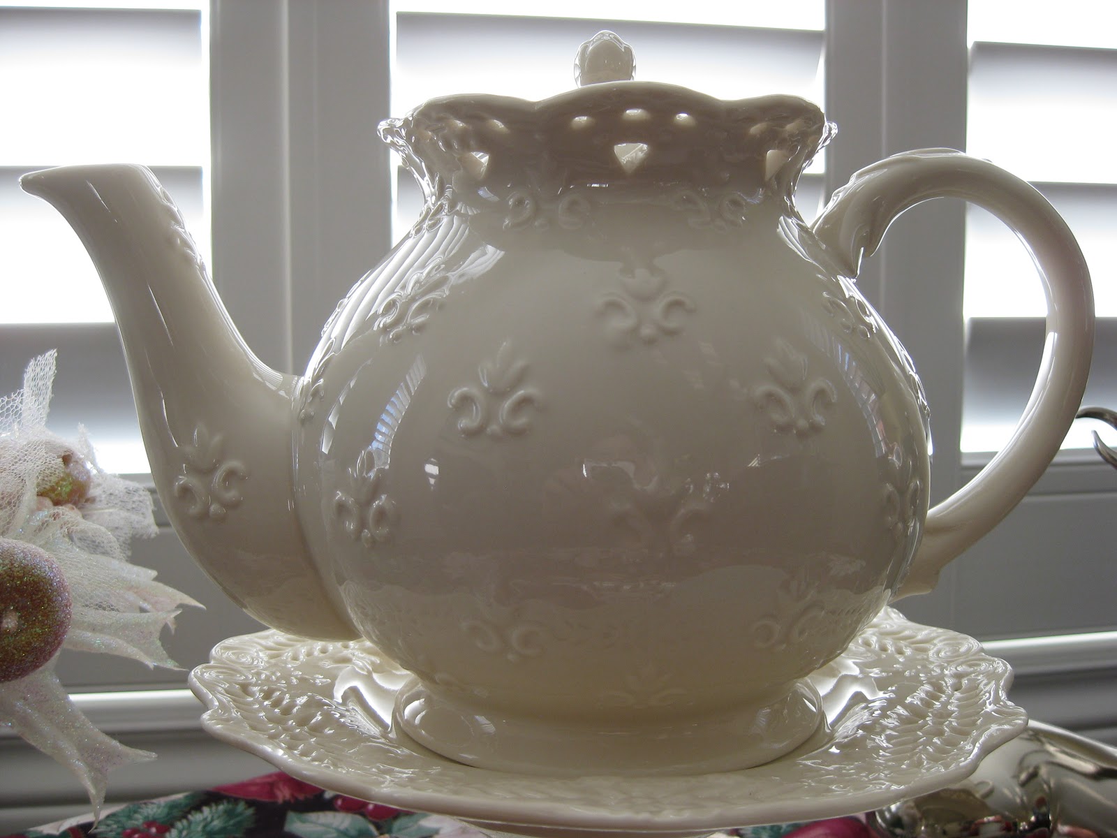 Lavender Cottage Tea in a Large Tea Cup