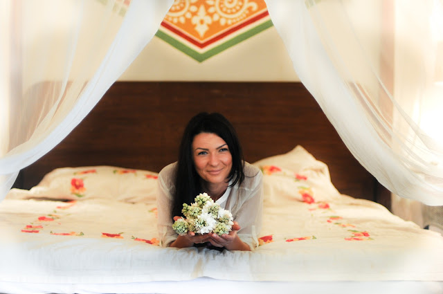 свадебная фотография, свадьба на пляже, сиреневая свадьба