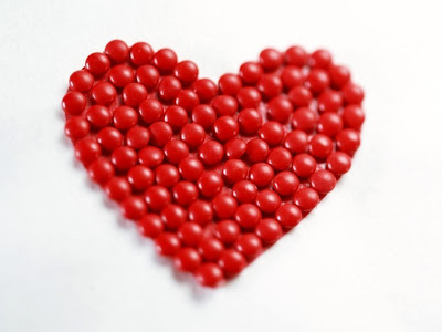 red colour heart wallpaper