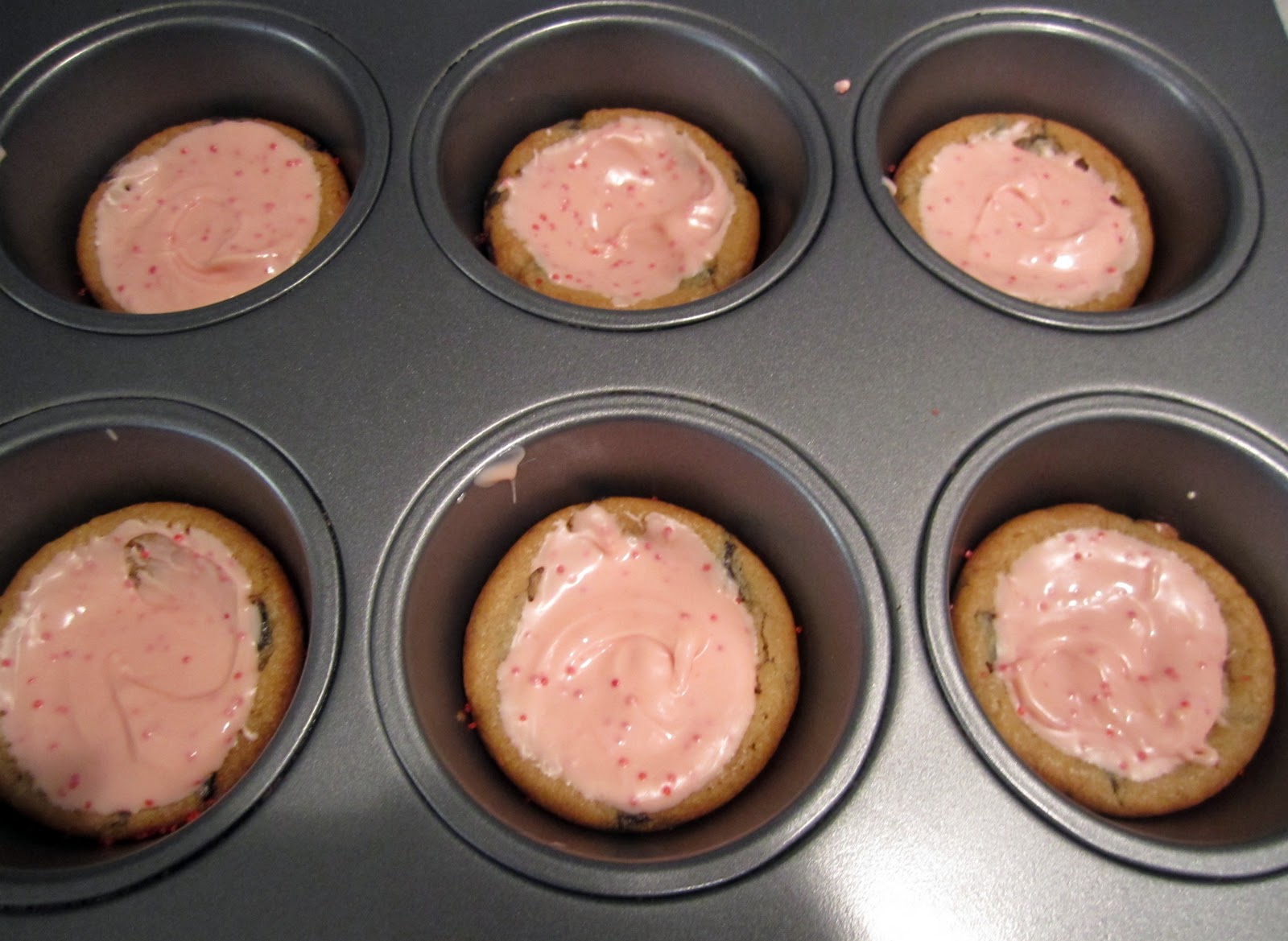 Candy Cane Chocolate Chip Cookie Cups Whats Cooking Love?