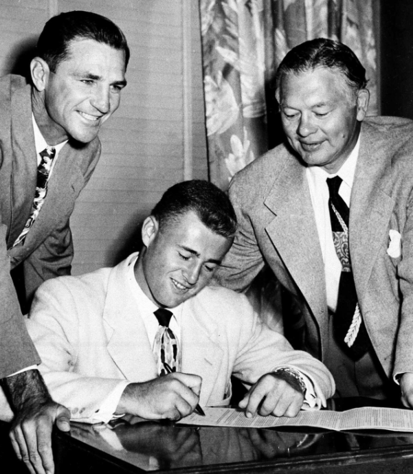 PACKERVILLE, U.S.A. Curly Lambeau — NFL Photo Gallery