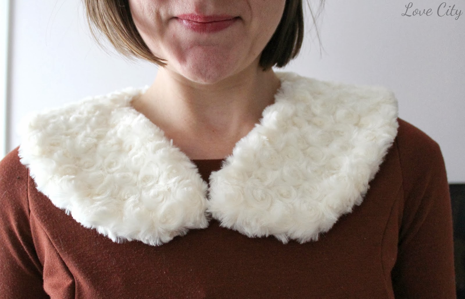 Love City diy love {faux fur collar}