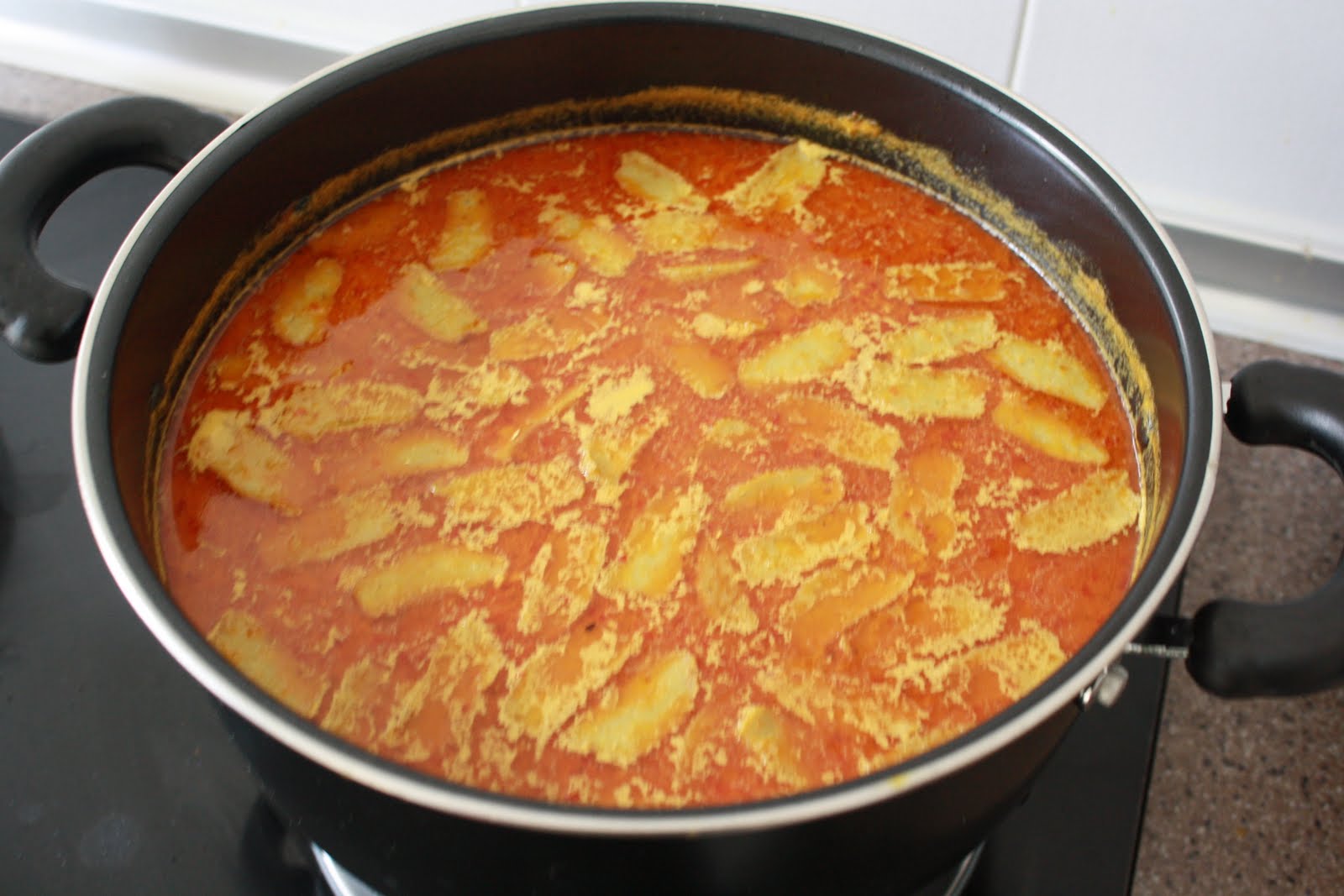 Momento 8 Monts Ady Kisah Mee Kari