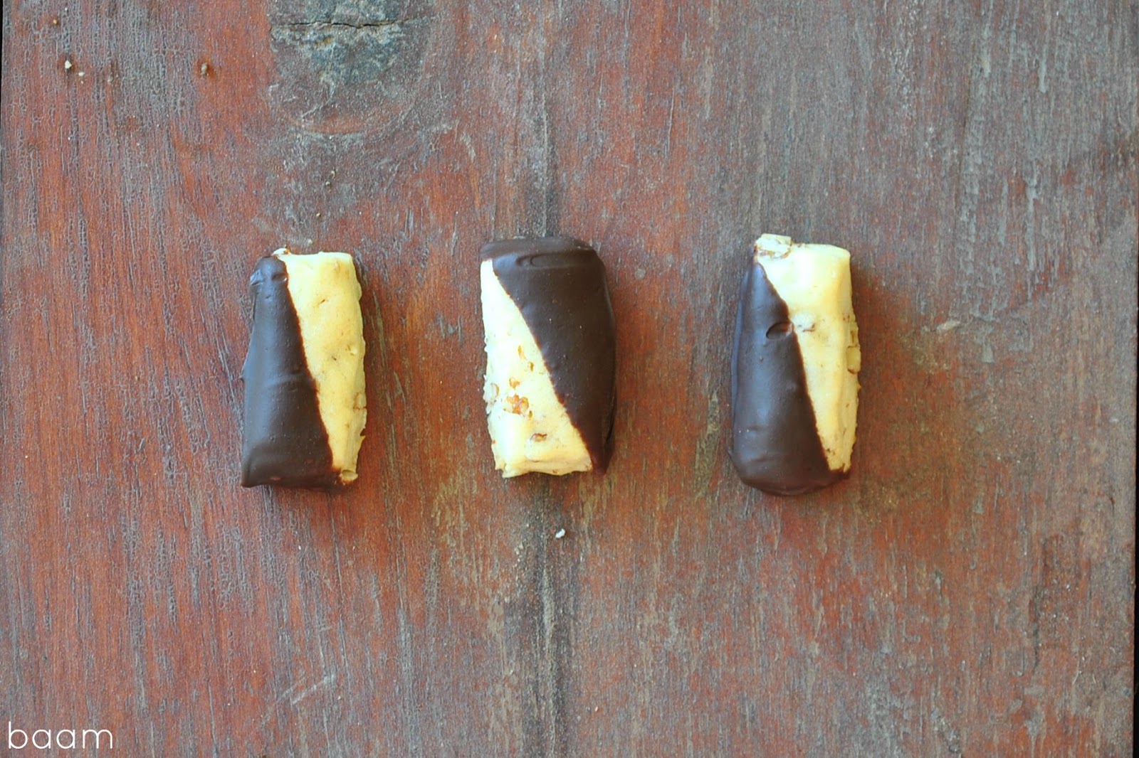 Beti Vanilla Nut Logs