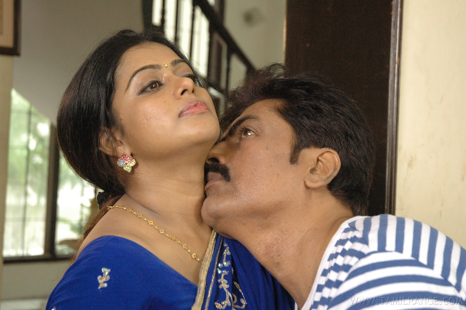 kalla Chavi Tamil Movie Hot Photos 