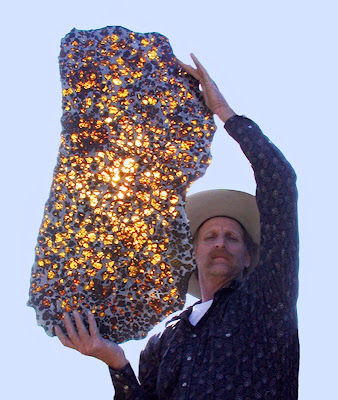 Красивый метеорит «Фукан» + Студийные фотографии Челябинского метеорита «Чебаркуль»