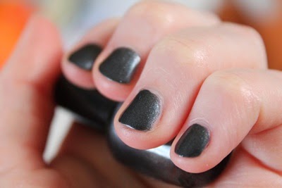 Sariiis Welt Chit Chat Nagellack