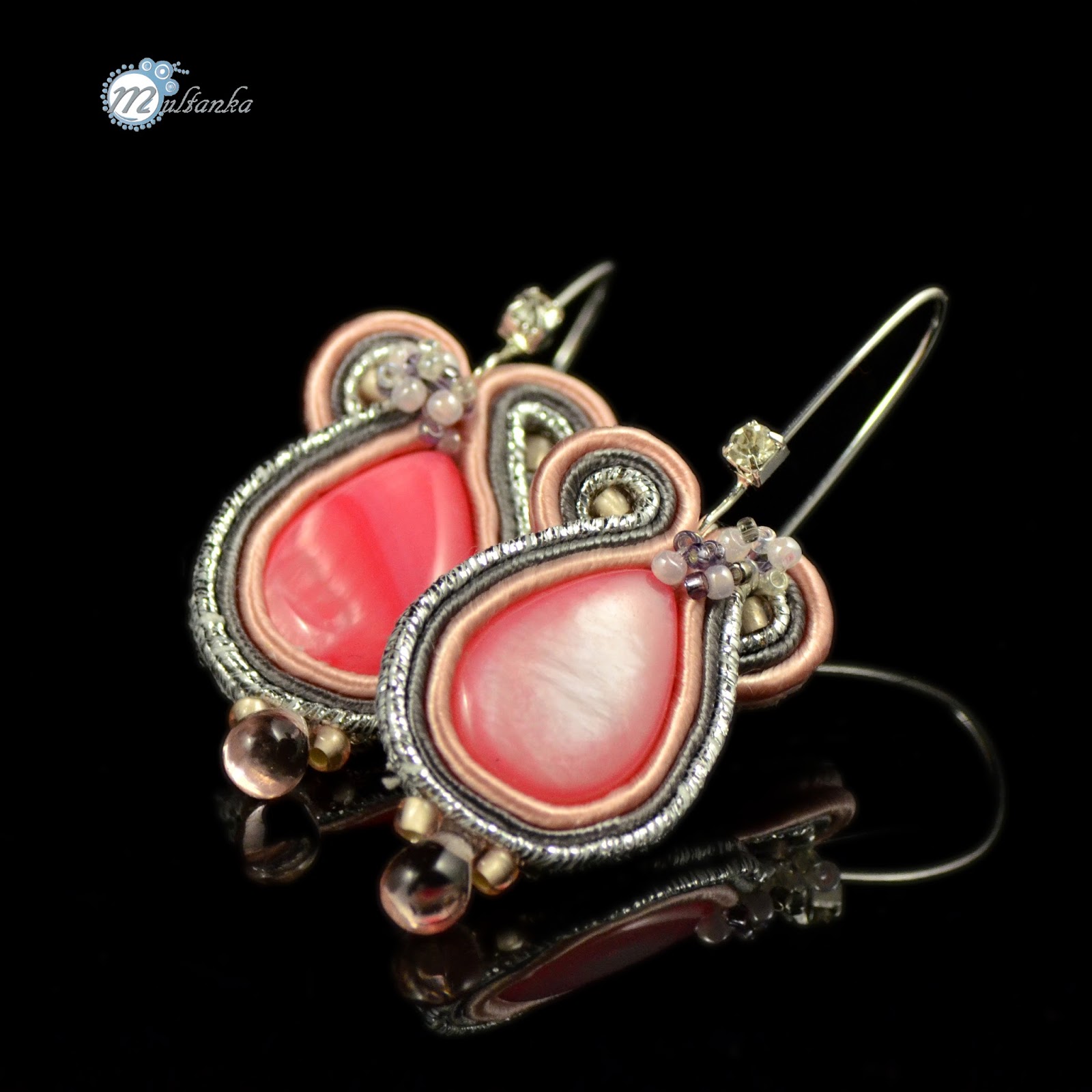 Srebrno-różowe kolczyki sutas. wykonanie - multanka. Srebrno-różowe kolczyki sutas. wykonanie - multanka.