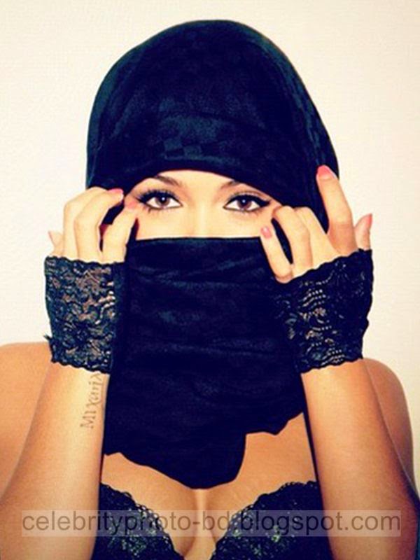 Sexy+Iranian+Hijab+Muslim+Girls+shows+Legs+Photos+In+Tight+Short+Hijab+And+Bikini+Hijab+2014 2015013 Smartwikibd.Net