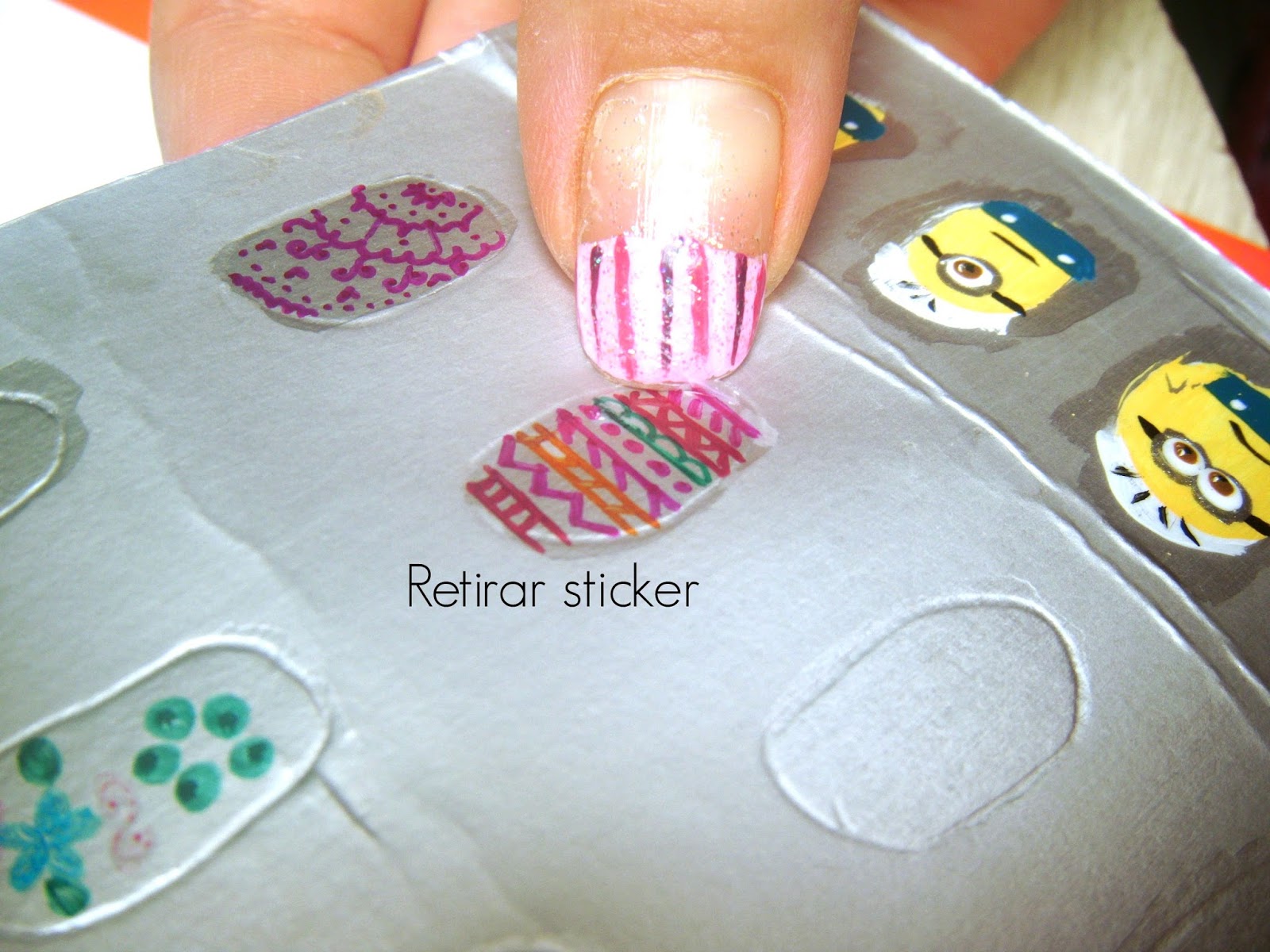 DIY Stickers para Uñas caseros The White Curl