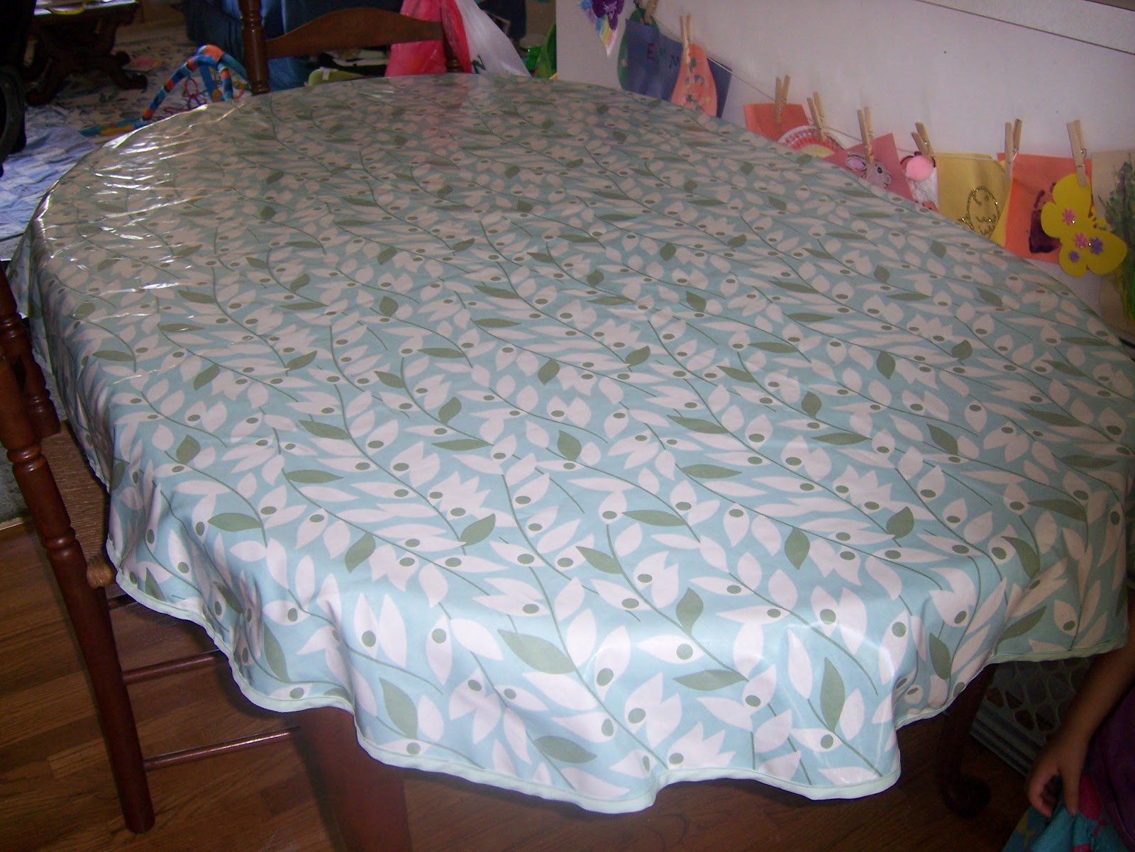 Meg Roke Knits Oval Table Cloth Tutorial