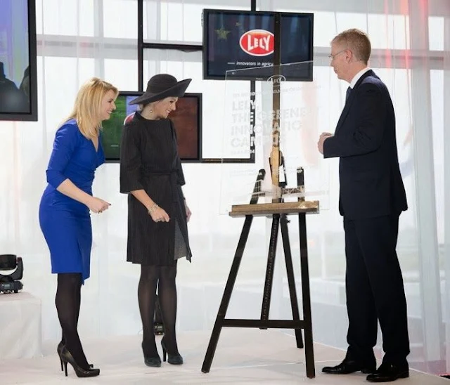 Queen Máxima opened the sustainable business complex Lely Campus in Maassluis