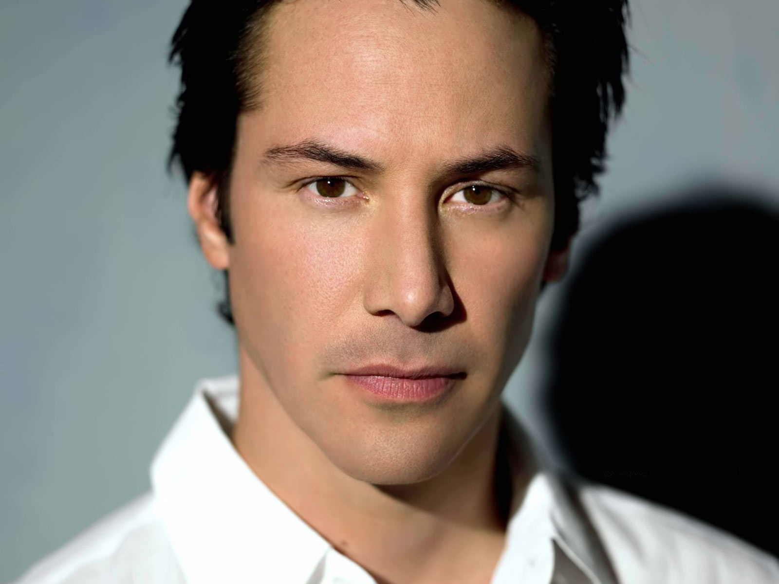 http://3.bp.blogspot.com/-YbG1F4BXMQ4/TzhRgDaArpI/AAAAAAAAGxQ/2bKUDR_cggs/s1600/keanu%2Breeves%2B3.jpg