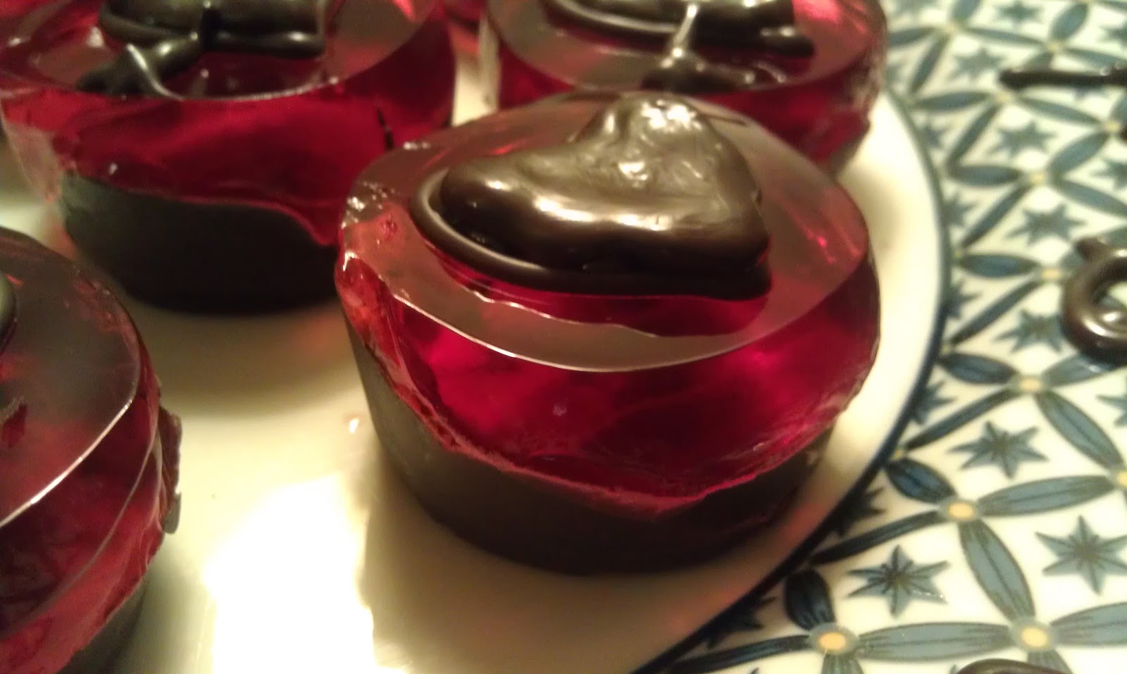 Valentine day chocolate HD wallpaper | Chocolate Pictures ...