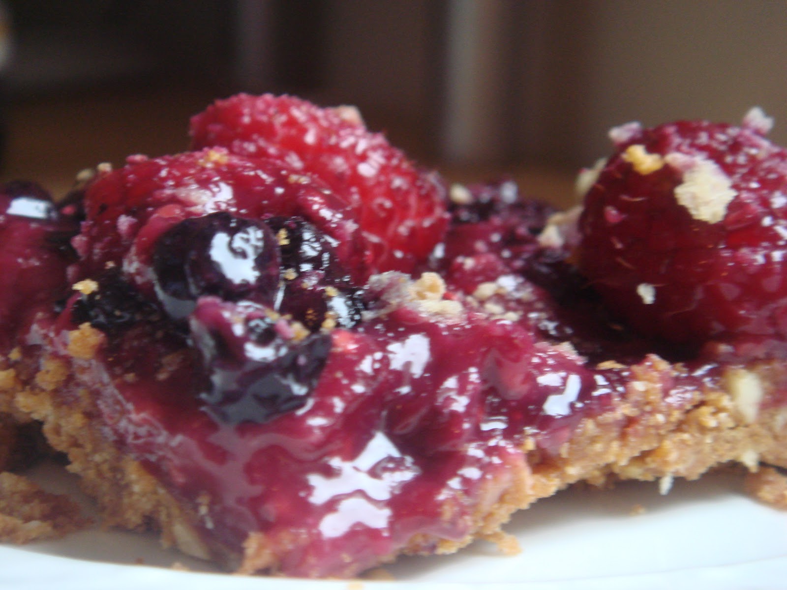 Eat Yourself Healthy & Happy Berry Pie with Graham Cracker Crust