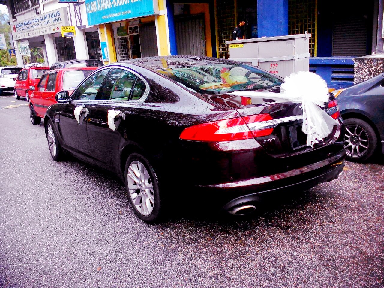 deco wedding car hire redorca malaysia wedding and event car rental jaguar xf wedding car rental with white deco deco wedding car hire redorca malaysia wedding and event car rental jaguar xf wedding car rental with white deco