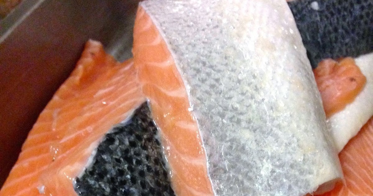 NO SOLO LAS MONJITAS COCINAN COSAS RICAS Salmón curado al eneldo