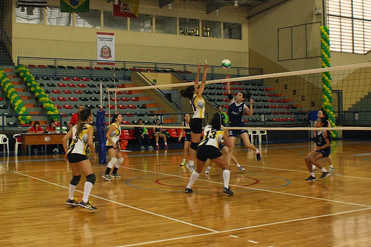 DESAFIO - Vôlei feminino de Louveira recebe Sorocaba em busca da