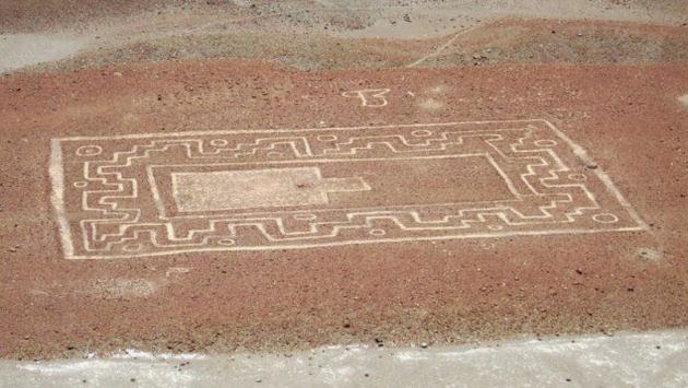 Geoglifo Wari -Pampas de Siguas, Arequipa, Perú - Dibujos o figuras gigantes en la superficie de la Tierra p73244