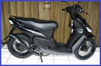 Yamaha Mio Sporty_Racing black Rider.jpg