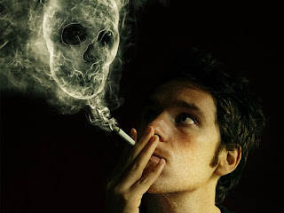 merokok bisa memanggil hantu