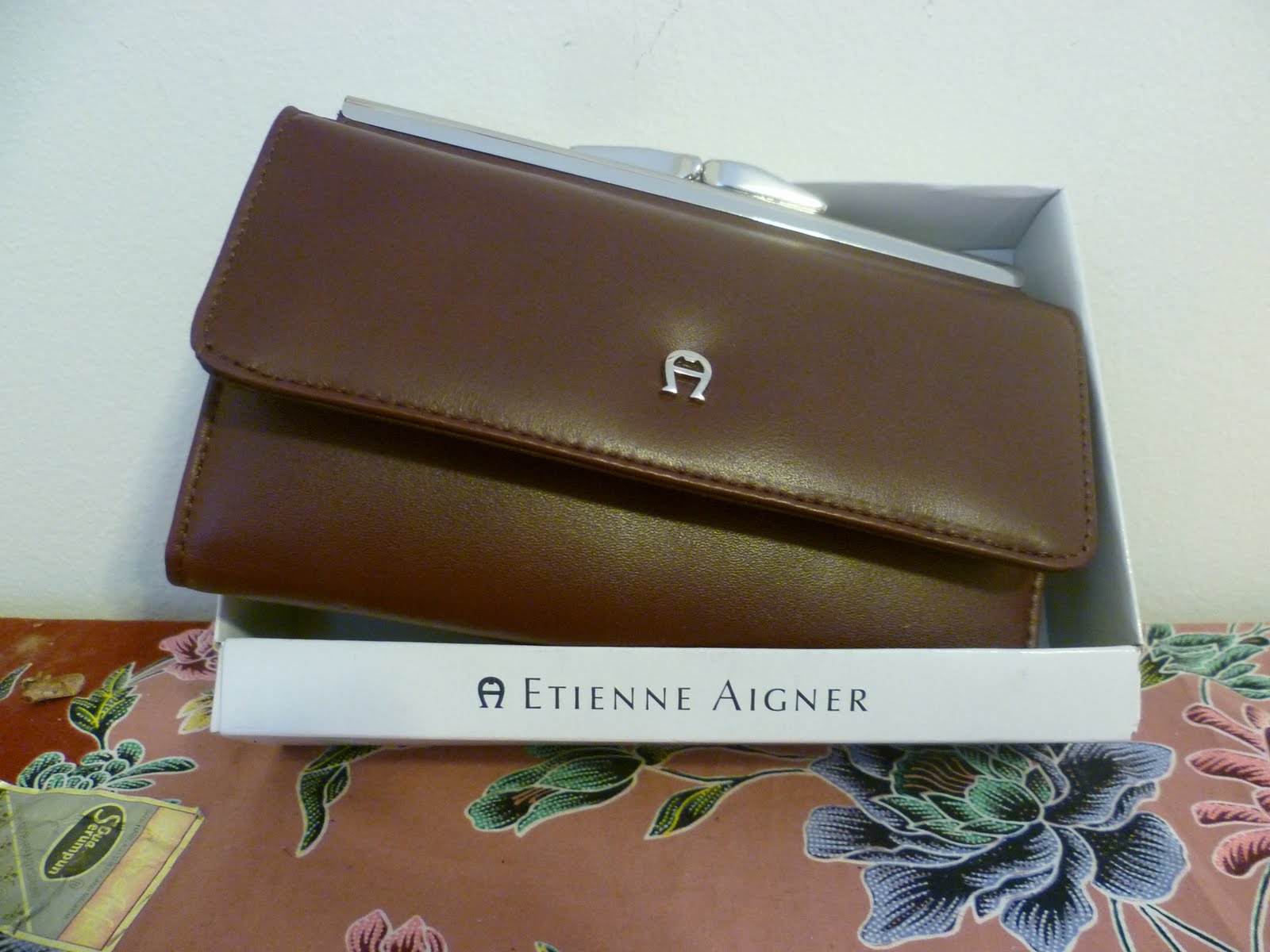 aigner pina wallet