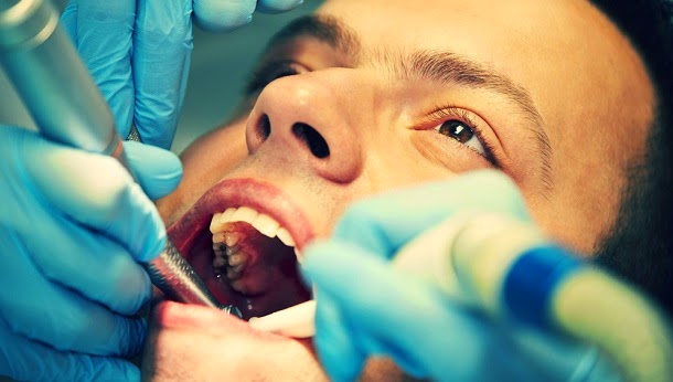 Nova tecnologia faz com que dentes estragados se reparem