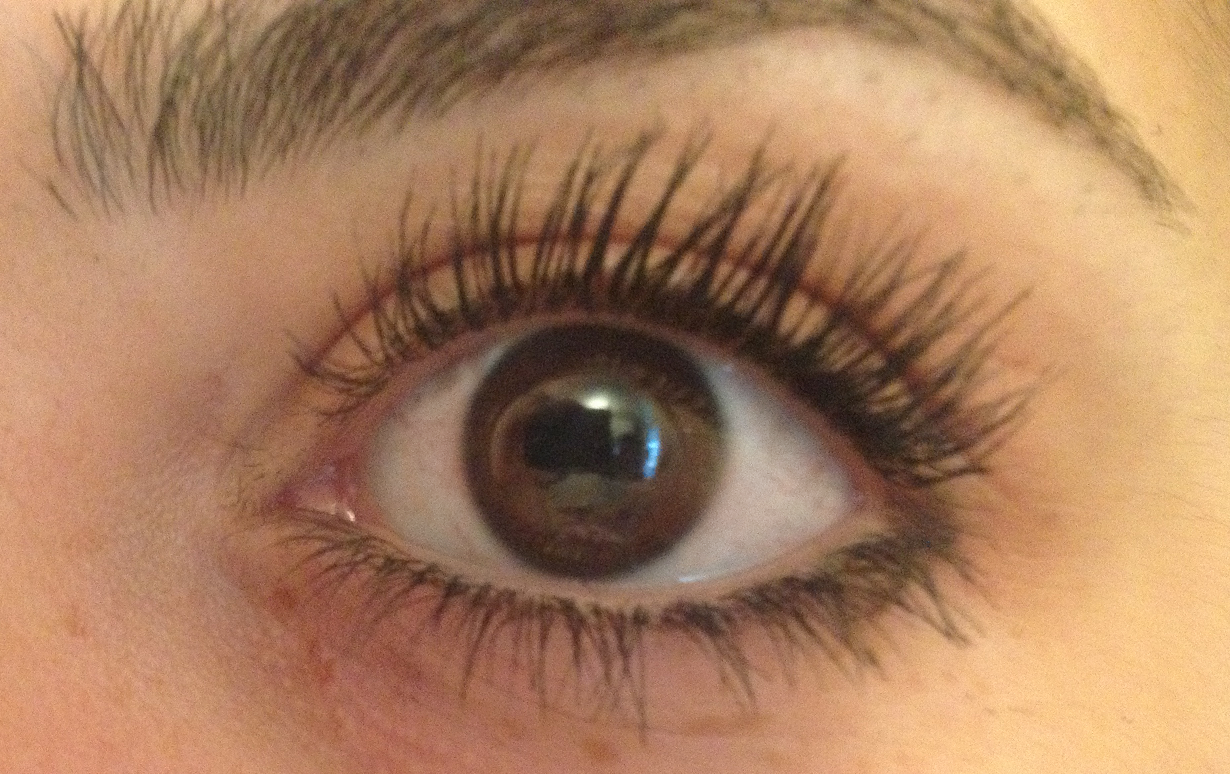 AaSaniya MakeOvers Grow Your EYELASHES Naturally