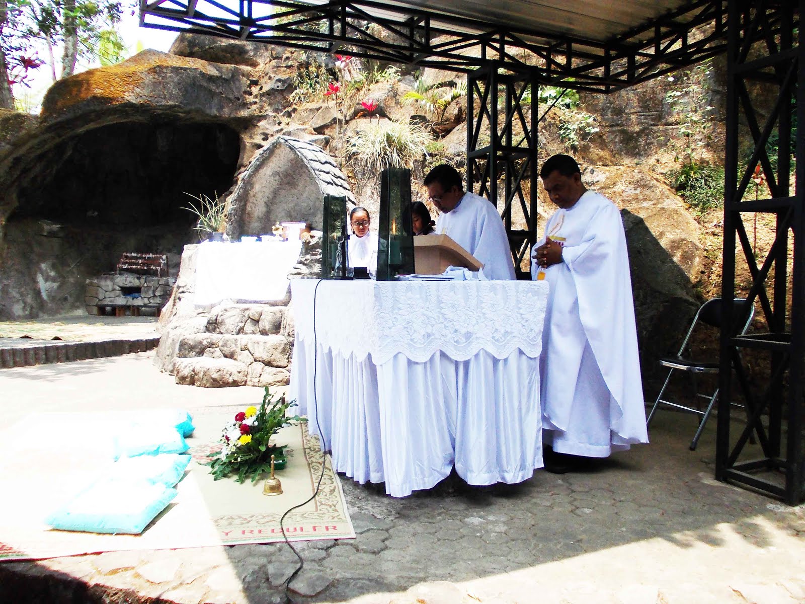 Misa Penutupan Novena tahun 2015 di Gua Maria Bunda Allah Sendang Pawitra, Tawangmangu