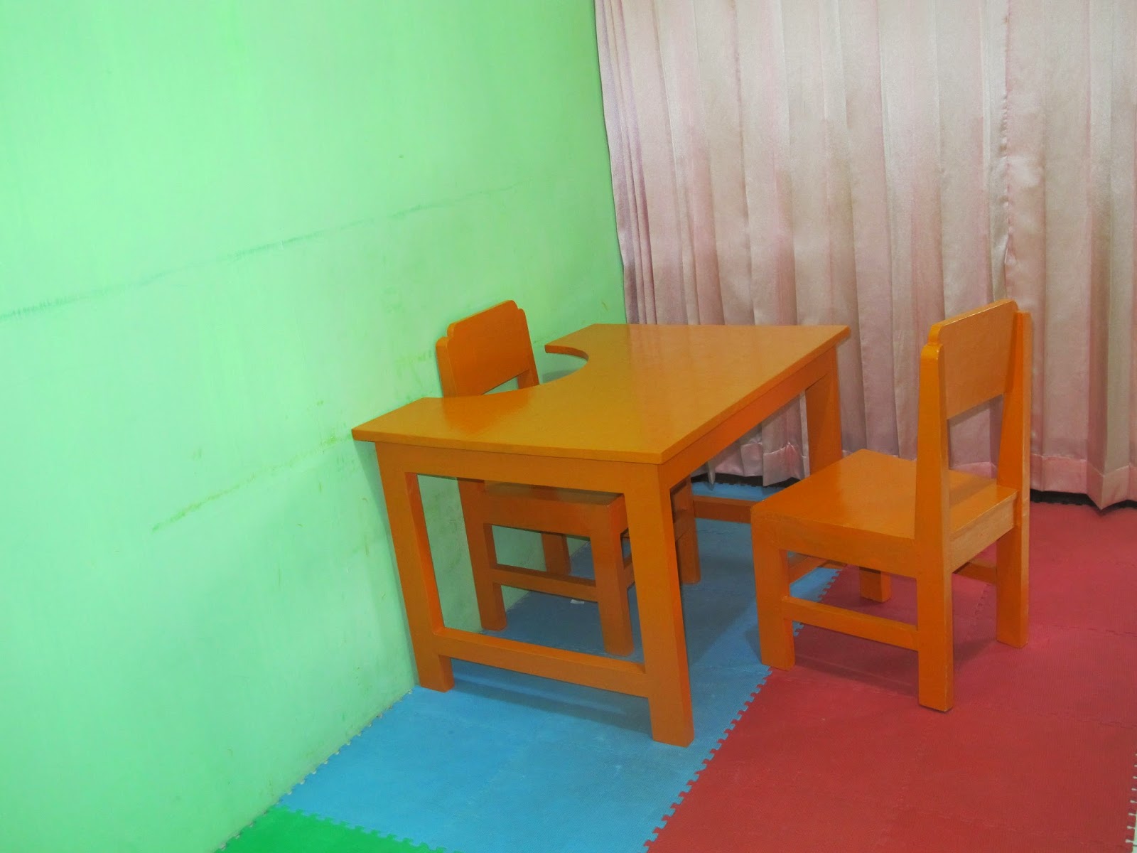 Gshop Peralatan Terapi & Mainan Edukatif: MEJA TERAPI