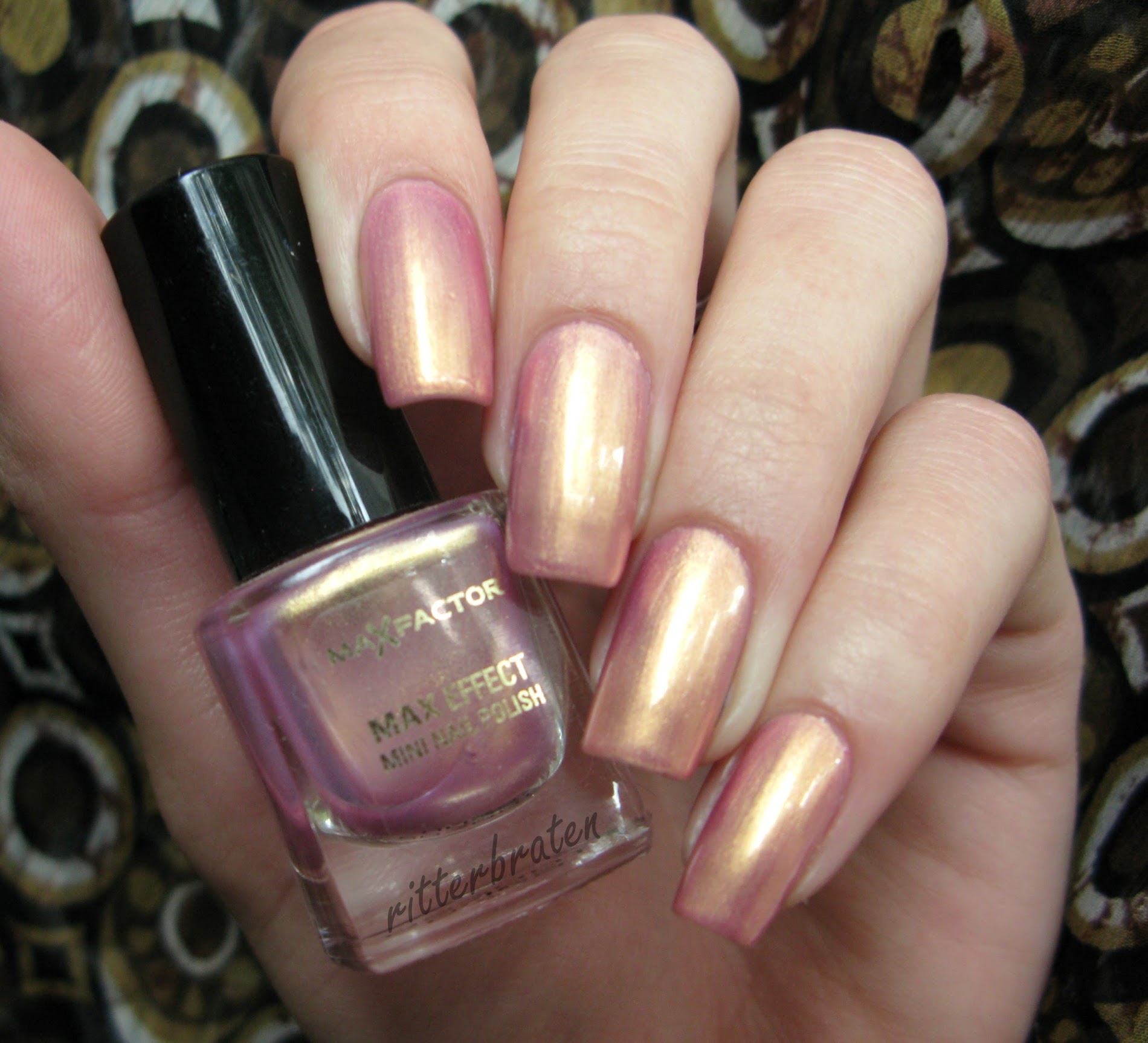 Max Factor Sunny Pink nail polish swatch