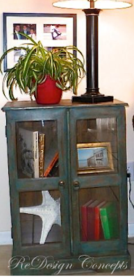 DISTRESSED SIDE TABLE