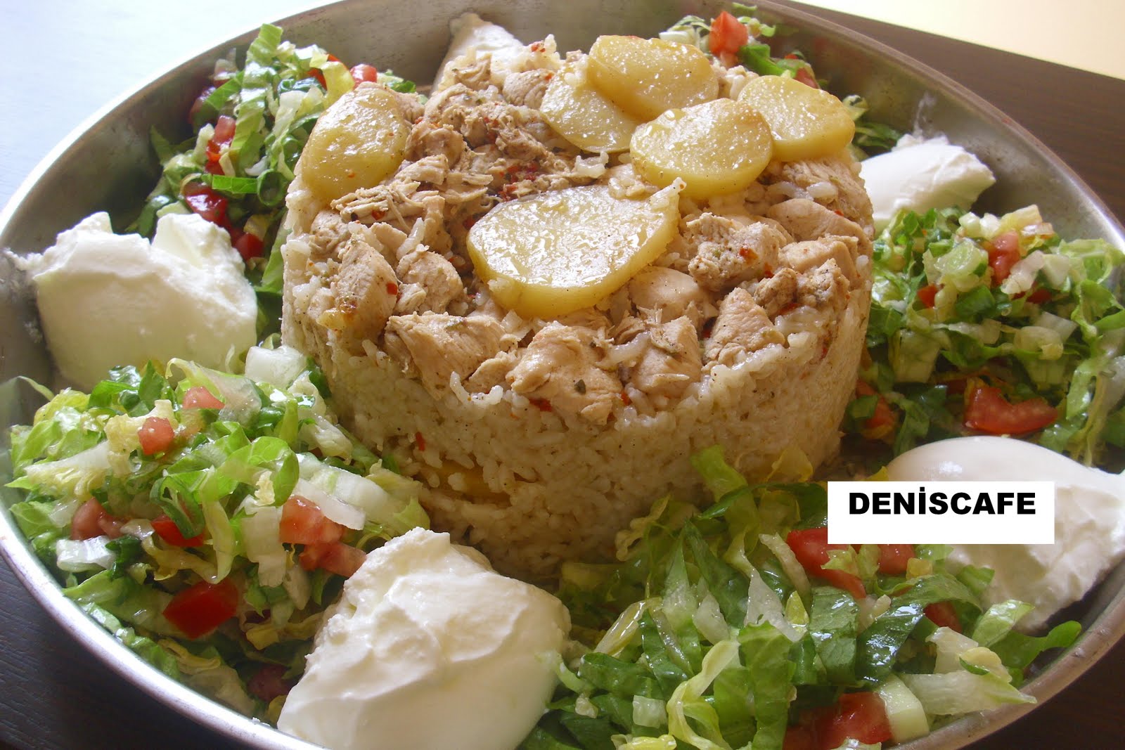 deniscafe TAVUK ETLİ MAKLUBE..