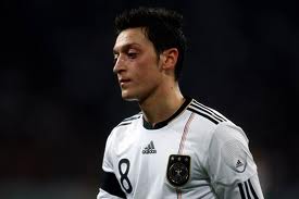 Özil bastante descontento con no jugar con Alemania Özil bastante descontento con no jugar con Alemania