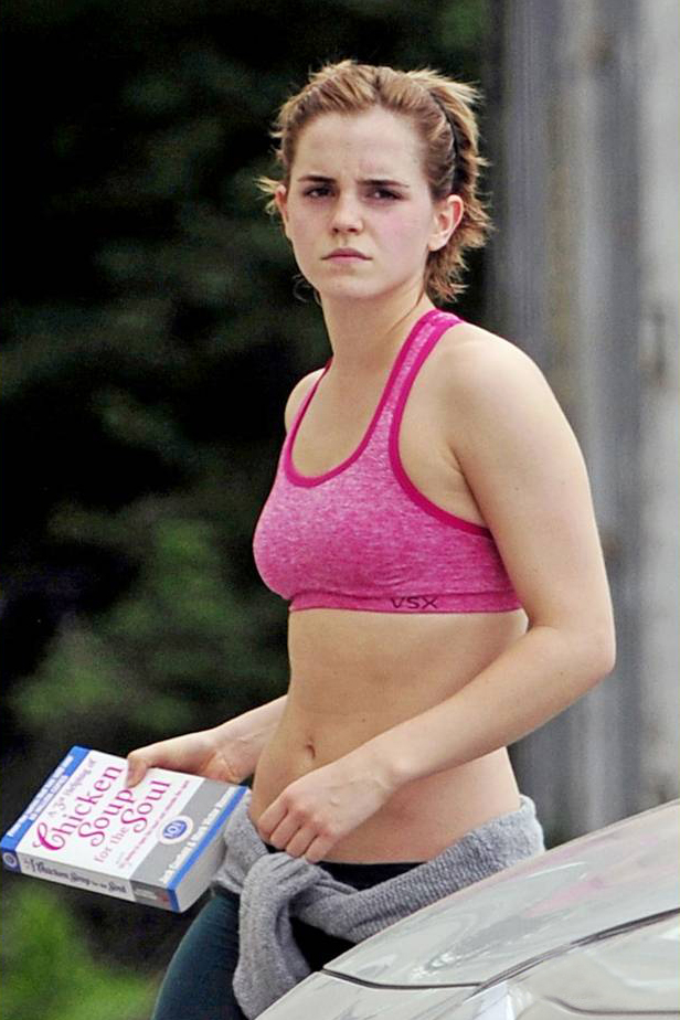 emma watson 2011 gym. Emma Watson Going To Gym