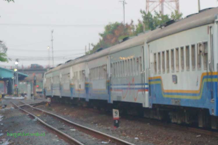 Harga Tiket Dan Jadwal Kereta Api Mutiara Selatan 2019 Harga Tiket