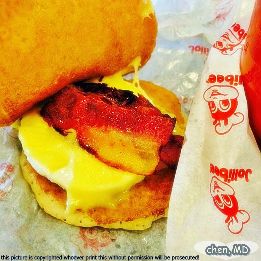 fly.in.style.daily CUISINE JOLLIBEE Pancake Sandwich