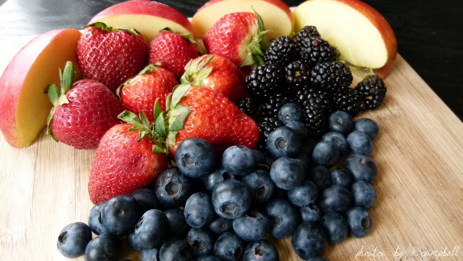 Oscar's Sandwich Apple Berry Crisp